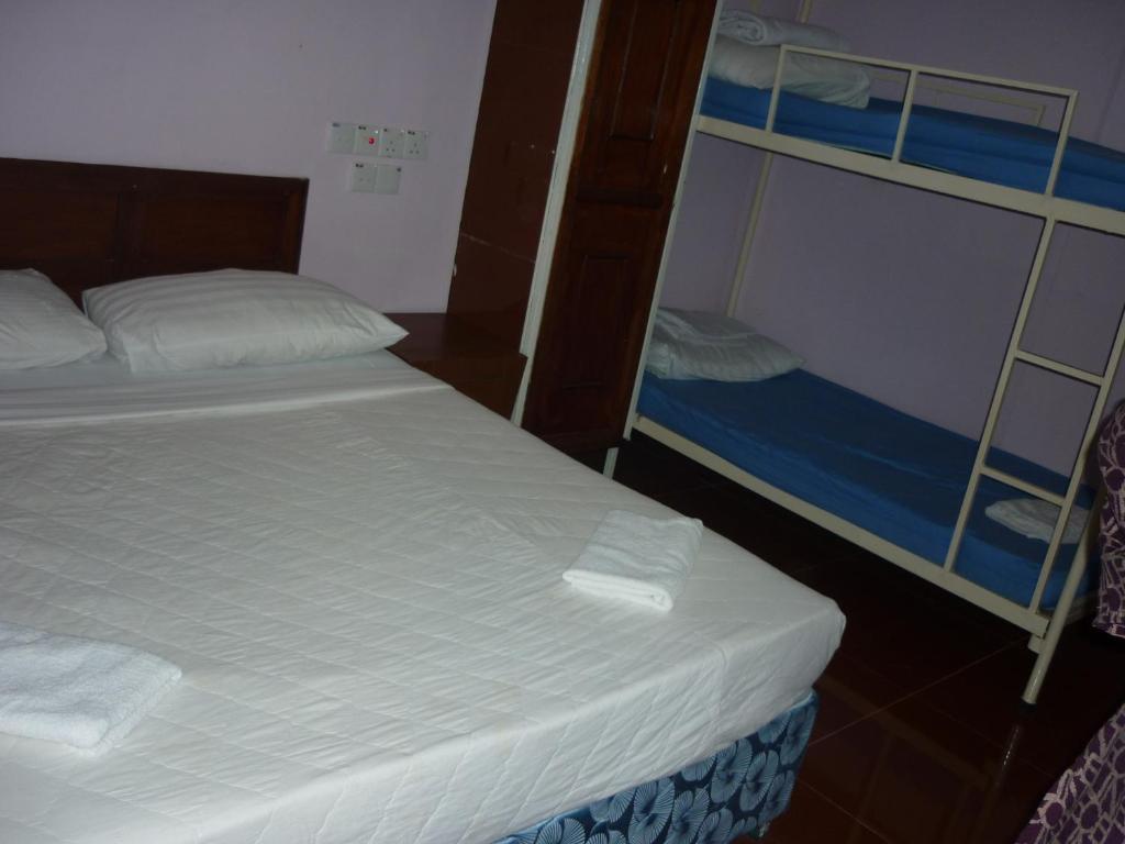 A&J Budget Hotel Kota Kinabalu Quarto foto